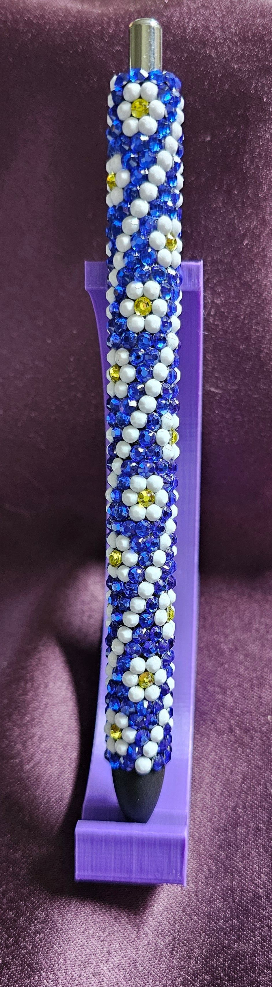 White Flowers with Stripe